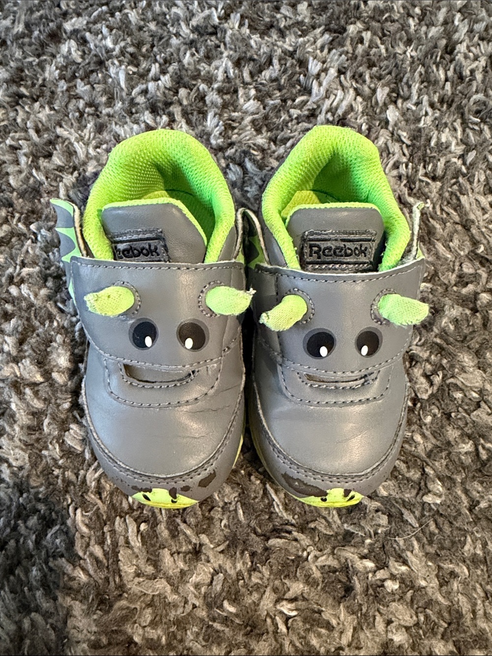 Reebok Kids Gray & Neon Green Monster Strap Sneakers